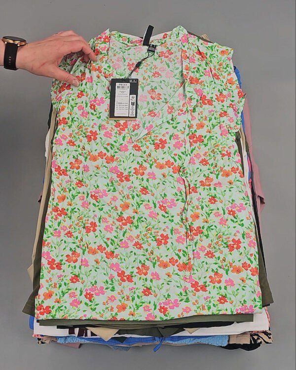 Фотография  871 - PIECES Summer mix 045#15 кг, ЛОТ №8421 оптом в Кемерово и Кемеровской области