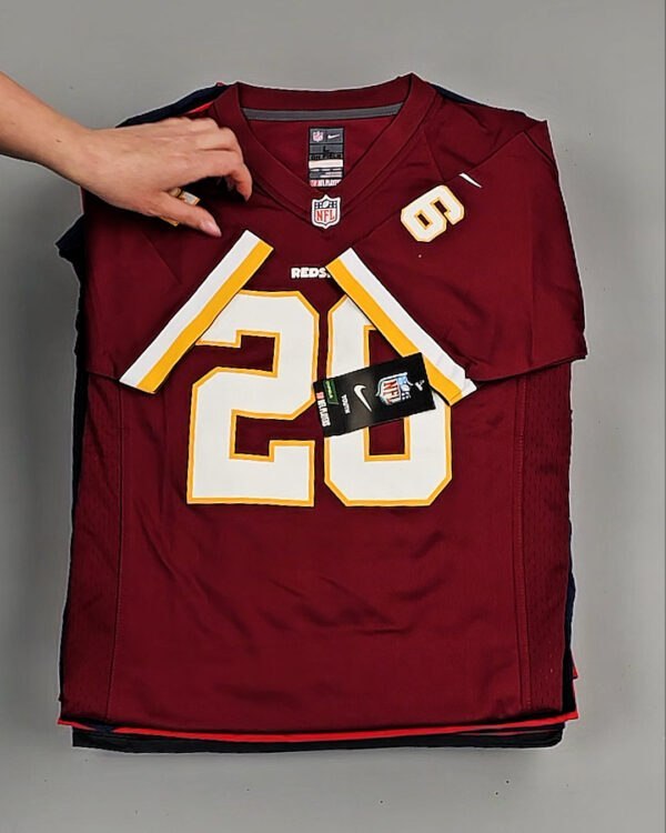 Фотография  999 - KIDS NIKE CAN 084#5 кг, ЛОТ №8478 оптом в Кемерово и Кемеровской области