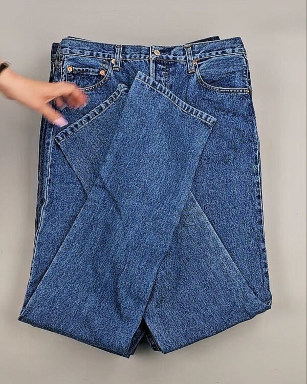 Фотография  771 - Джинсы LEVIS муж #6,2 кг, ЛОТ №8758 оптом в Кемерово и Кемеровской области