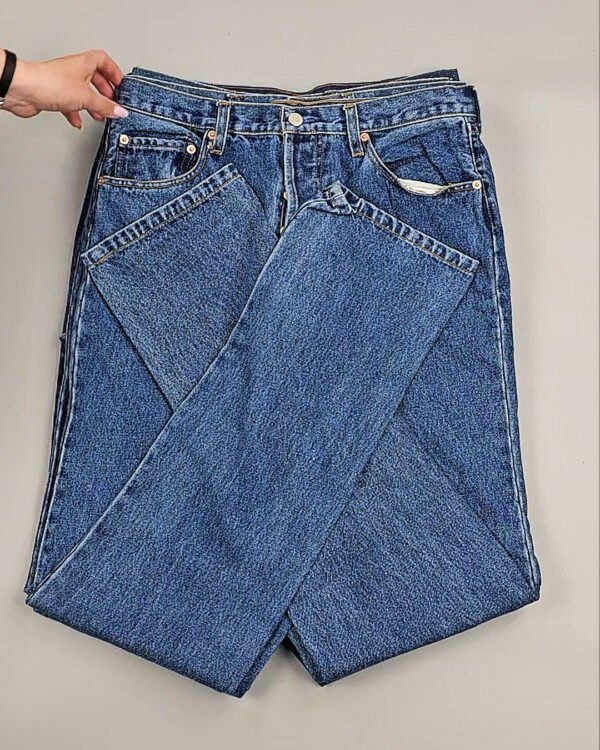 Фотография  974 - Джинсы LEVIS муж #6,3 кг, ЛОТ №8759 оптом в Кемерово и Кемеровской области