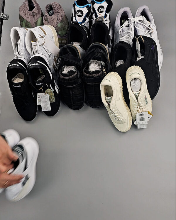 Фотография  361 - Кроссовки Reebok#23 шт, ЛОТ №8895 оптом в Кемерово и Кемеровской области