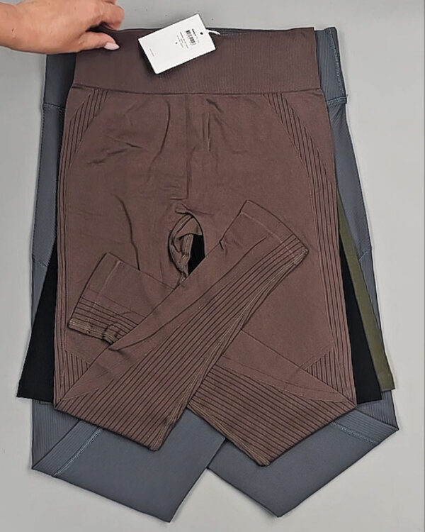 Фотография  523 - Спорт Bestseller 045 B#4 кг, ЛОТ №9038 оптом в Кемерово и Кемеровской области