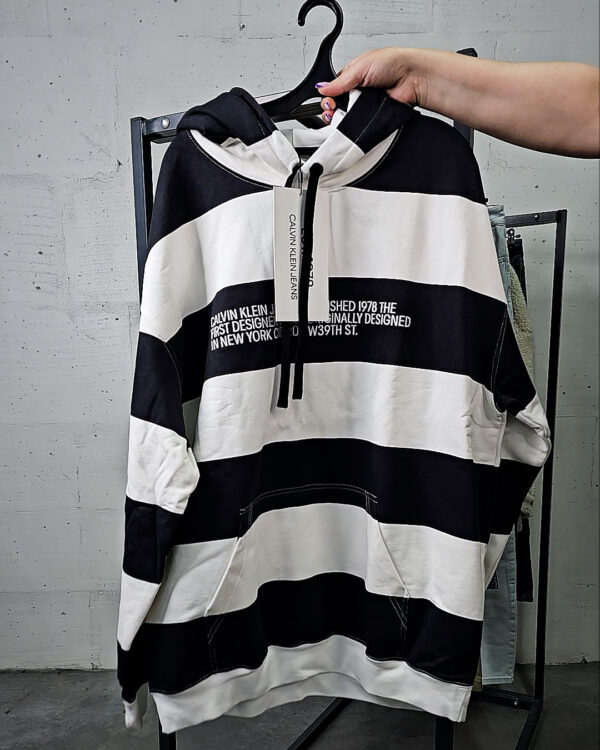 Фотография  500 - LACOSTE, CALVIN KLEIN, TOMMY HILFIGER, GUESS + 075#20 шт, ЛОТ №9072 оптом в Кемерово и Кемеровской области