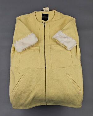 Купить Верхняя одежда Корея 085#15 кг, ЛОТ № СТ-9249 оптом в Кемерово и Кемеровской области