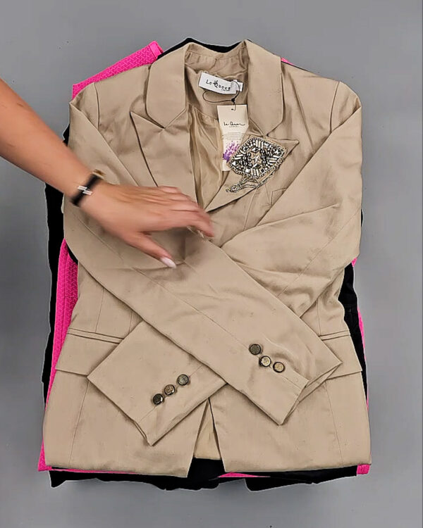 Фотография  841 - Жакеты Корея 085#10 кг, ЛОТ № СТ-9238 оптом в Кемерово и Кемеровской области