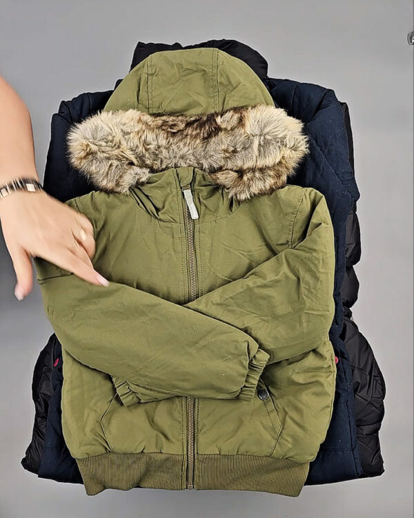 Фотография  876 - Верхняя одежда СТОК дети 065#10 кг, ЛОТ СТ-9343 оптом в Кемерово и Кемеровской области