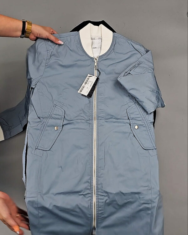 Фотография  566 - Верхняя одежда Корея 085#15 кг, ЛОТ № СТ-9249 оптом в Кемерово и Кемеровской области