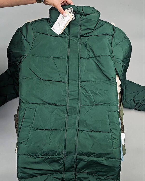 Фотография  465 - Верхняя одежда VILA 104#10 кг, ЛОТ СТ-9320 оптом в Кемерово и Кемеровской области