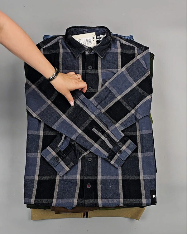 Фотография  811 - BLEND HE + Winter 075#13 кг, ЛОТ №СТ-9258 оптом в Кемерово и Кемеровской области