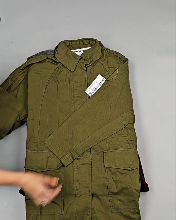 Фотография  471 - Верхняя одежда Корея 085#15 кг, ЛОТ № СТ-9246 оптом в Кемерово и Кемеровской области