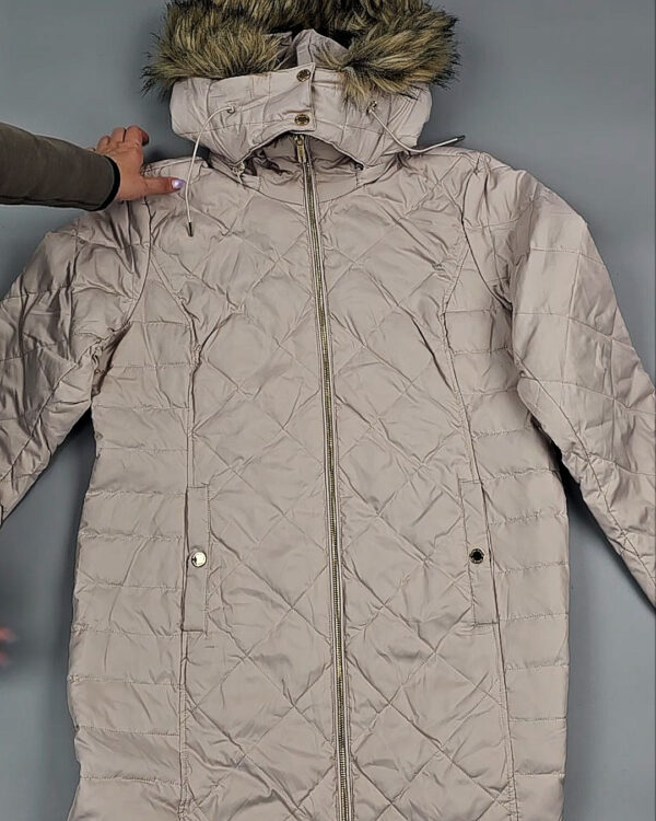 Фотография  597 - Верхняя одежда женская CAN 104#15 кг, ЛОТ СТ-9350 оптом в Кемерово и Кемеровской области