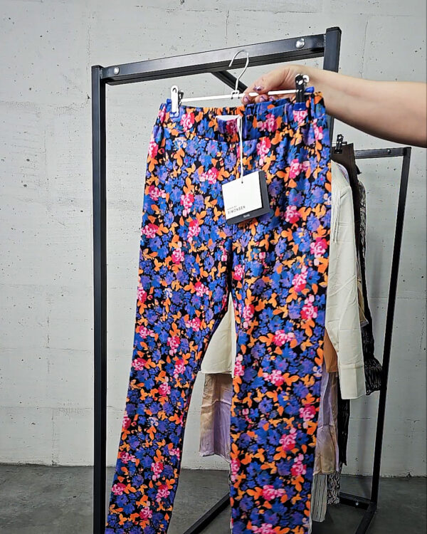 Фотография  691 - Karen by Simonsen mix 075#21 шт, ЛОТ №9095 оптом в Кемерово и Кемеровской области