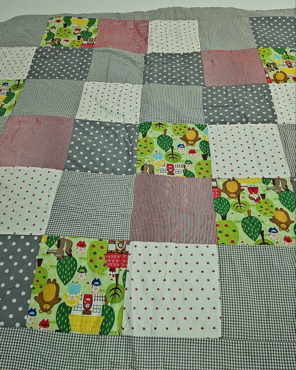 Фотография  910 - Покрывала#12,5 кг, ЛОТ СХ-0186 оптом в Кемерово и Кемеровской области