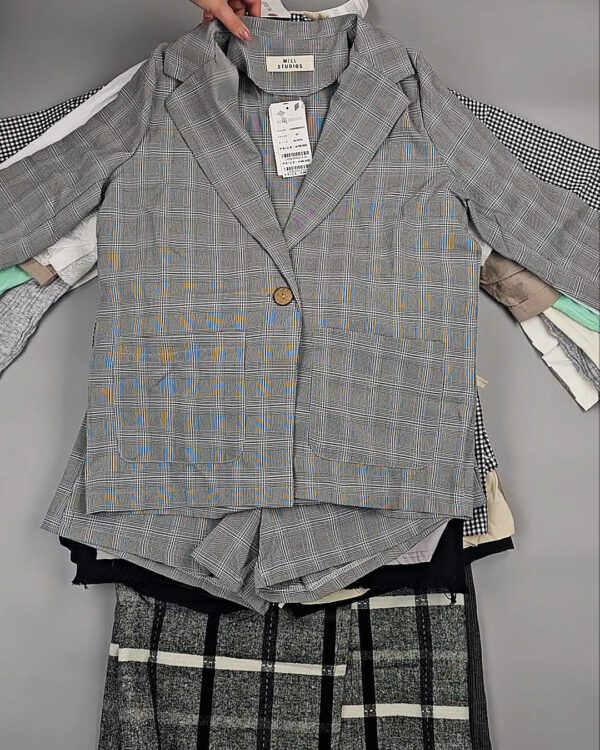 Фотография  422 - Комплекты жен Корея 085#5 кг, ЛОТ СТ-9572 оптом в Кемерово и Кемеровской области