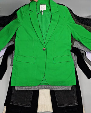 Фотография  535 - Bestseller Winter mix 104#15 кг, ЛОТ № СТ-9526 оптом в Кемерово и Кемеровской области