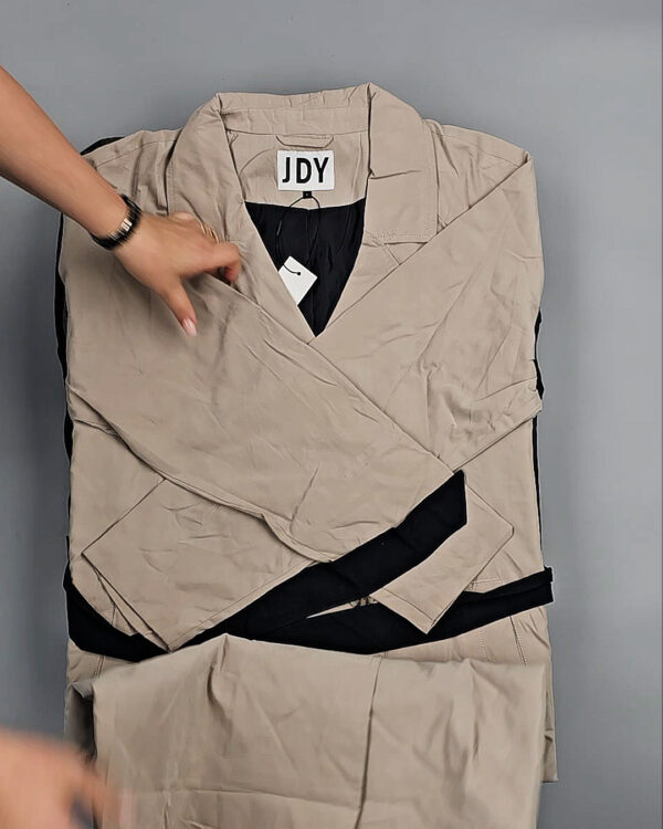 Фотография  865 - Ветровки Bestseller+DK 035#10 кг, ЛОТ СТ-9396 оптом в Кемерово и Кемеровской области