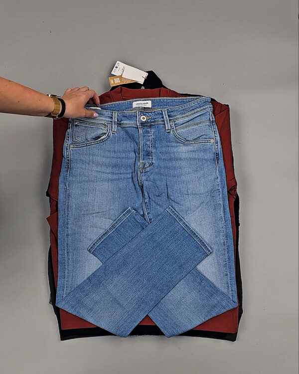 Фотография  814 - Мужской зимний микс JACK JONES, 20 кг, ЛОТ № СТ-9444 оптом в Кемерово и Кемеровской области