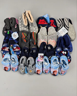 Купить Обувь домашняя дети СТОК 065#3,2 кг, ЛОТ СТ-9727 оптом в Кемерово и Кемеровской области