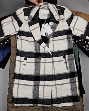 Купить Верхняя одежда VILA#10,4 кг, ЛОТ СТ-9712 оптом в Кемерово и Кемеровской области