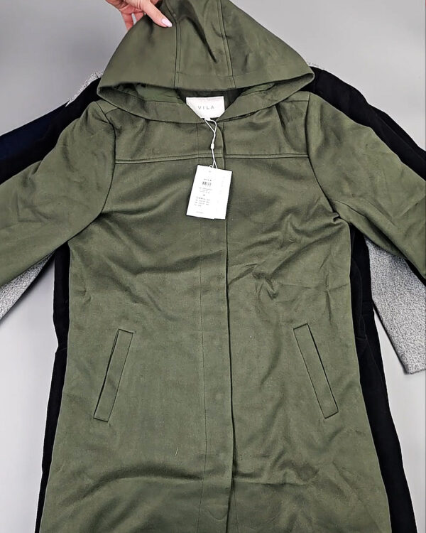 Фотография  811 - Пальто Bestseller 104#15,2 кг, ЛОТ СТ-9842 оптом в Кемерово и Кемеровской области