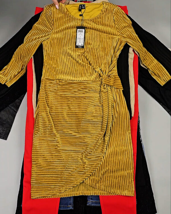 Фотография  141 - DK+Bestseller 085#16 кг, ЛОТ СТ-9952 оптом в Кемерово и Кемеровской области