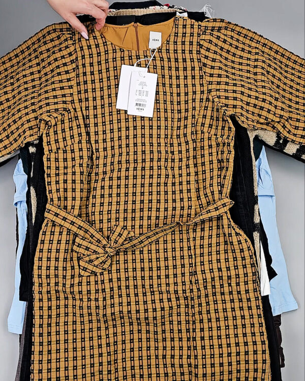 Фотография  545 - DK, Bestseller + Winter mix#15 кг, ЛОТ СТ-9957 оптом в Кемерово и Кемеровской области