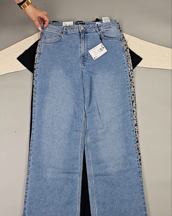 Фотография  437 - DK+Bestseller 085#16 кг, ЛОТ СТ-9952 оптом в Кемерово и Кемеровской области